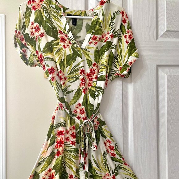 FOREVER 21 Tropical Print Summer Mini Dress - Size Small - Picture 1 of 6